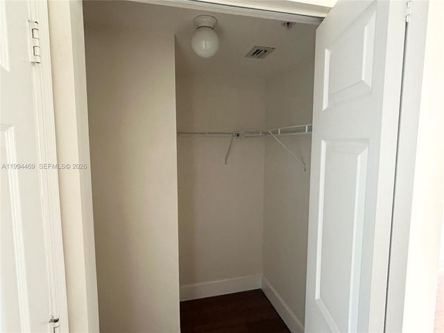 4242 NW 2nd St 1412, Miami, FL 33126