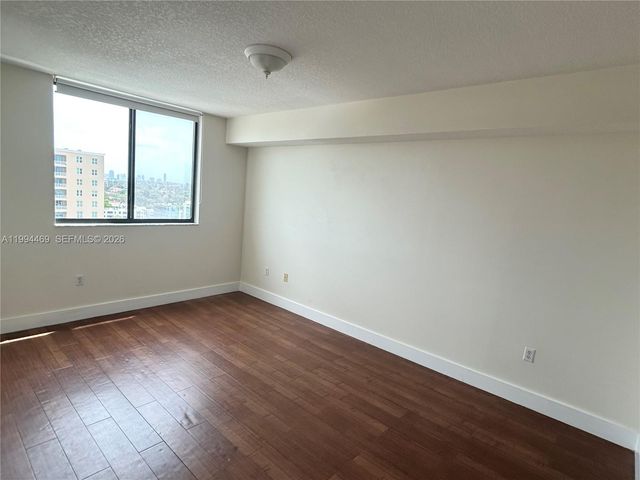 4242 NW 2nd St 1412, Miami, FL 33126