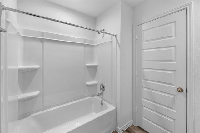 595 Brittany Grove Lane, China, TX 77613