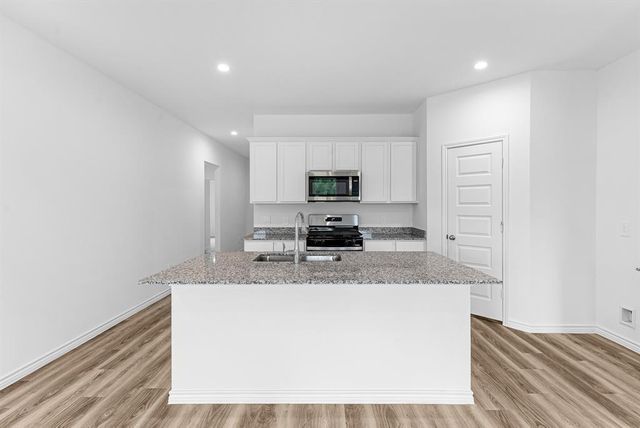 595 Brittany Grove Lane, China, TX 77613