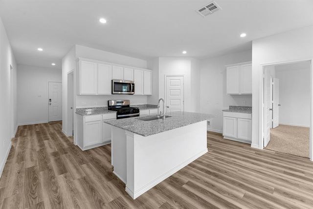 595 Brittany Grove Lane, China, TX 77613