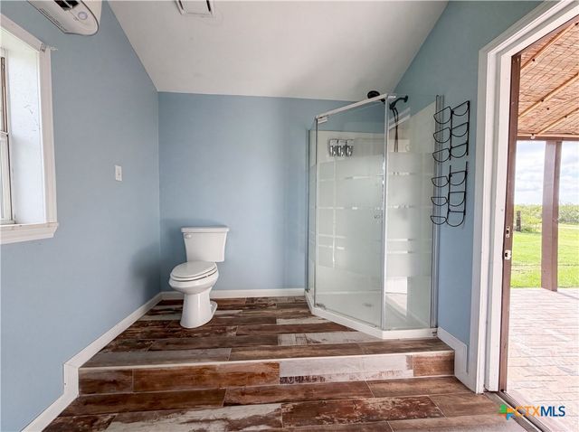552 S Marshall Johnson Avenue, Port Lavaca, TX 77978