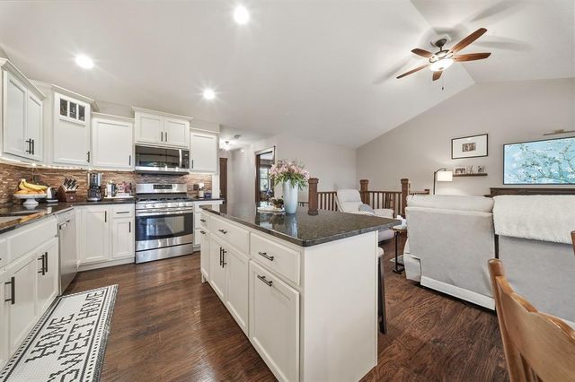 460 Club View Lane, Altoona, WI 54720