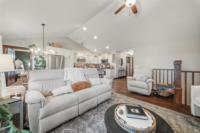 460 Club View Lane, Altoona, WI 54720