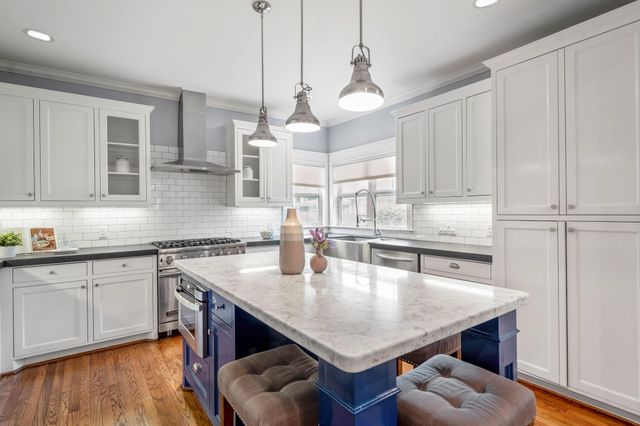 823 E 27th Street, Houston, TX 77009