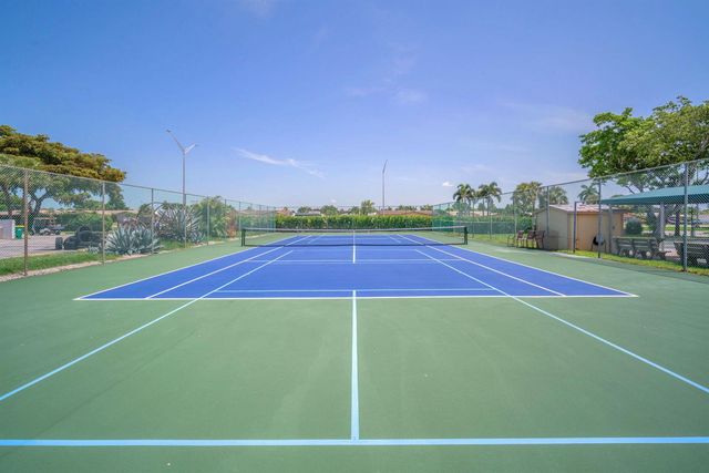 6870 Royal Palm Boulevard 202m, Margate, FL 33063
