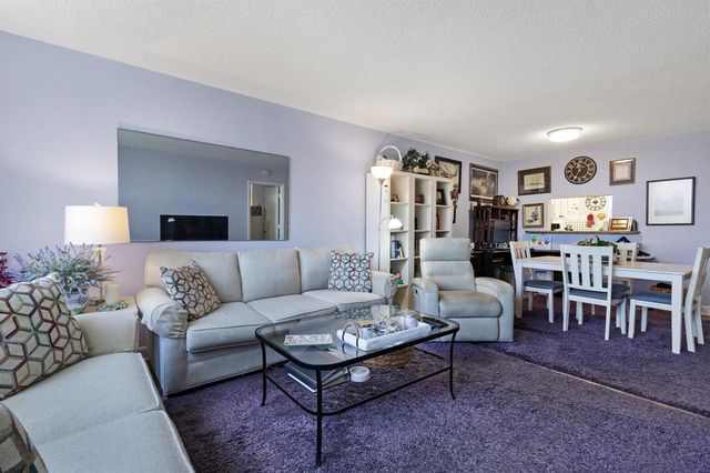 6870 Royal Palm Boulevard 202m, Margate, FL 33063