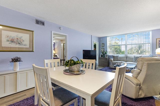 6870 Royal Palm Boulevard 202m, Margate, FL 33063