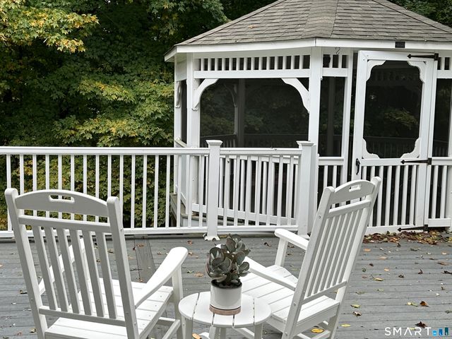 1 Mountaincrest Drive, Cheshire, CT 06410