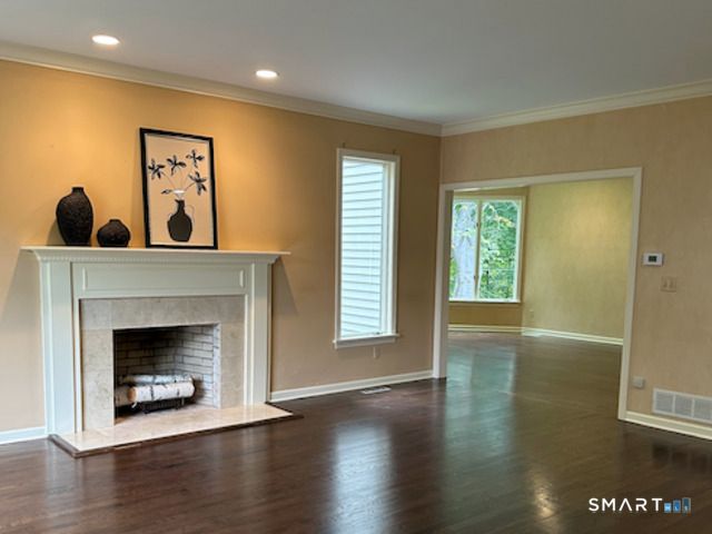 1 Mountaincrest Drive, Cheshire, CT 06410