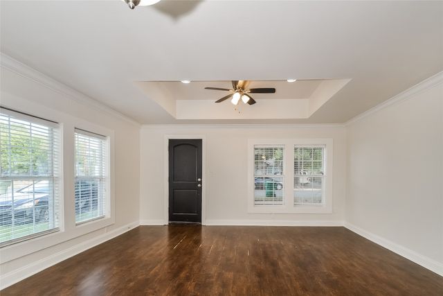 814 W College Street, Sherman, TX 75092