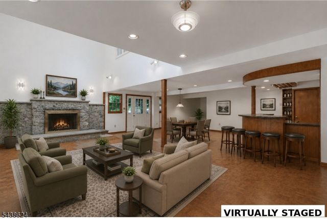 29 Brook Dr, Watchung Boro, NJ 07069