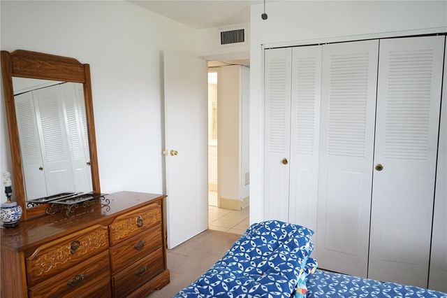 101 CAMBRIDGE TRL 205, Sun City Center, FL 33573