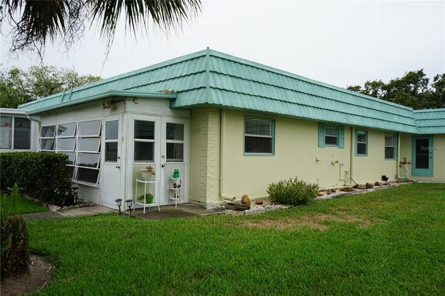 101 CAMBRIDGE TRL 205, Sun City Center, FL 33573