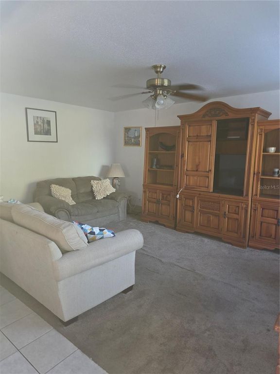 Image 2 of property listing at 101 CAMBRIDGE TRL 205, Sun City Center, FL 33573