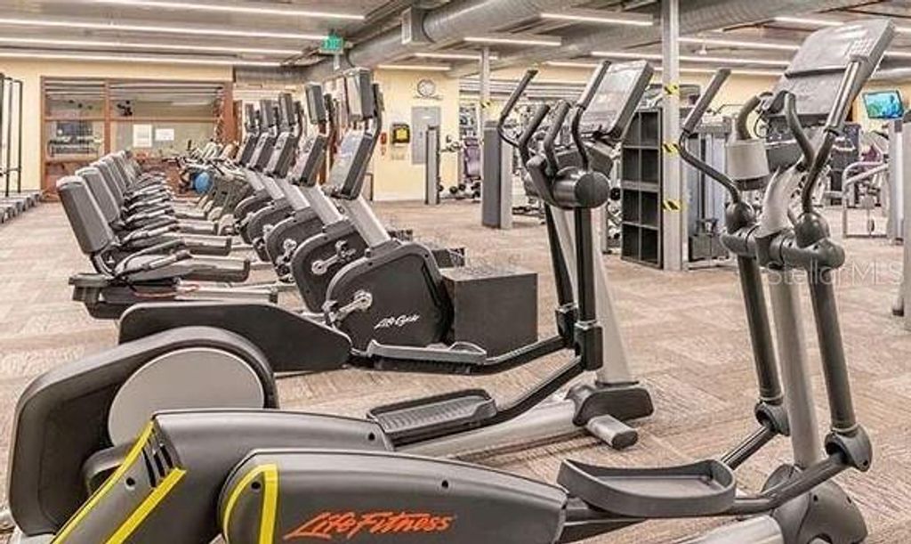 Image 37 of property listing at 101 CAMBRIDGE TRL 205, Sun City Center, FL 33573