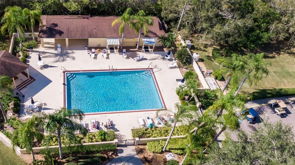 Image 41 of property listing at 101 CAMBRIDGE TRL 205, Sun City Center, FL 33573