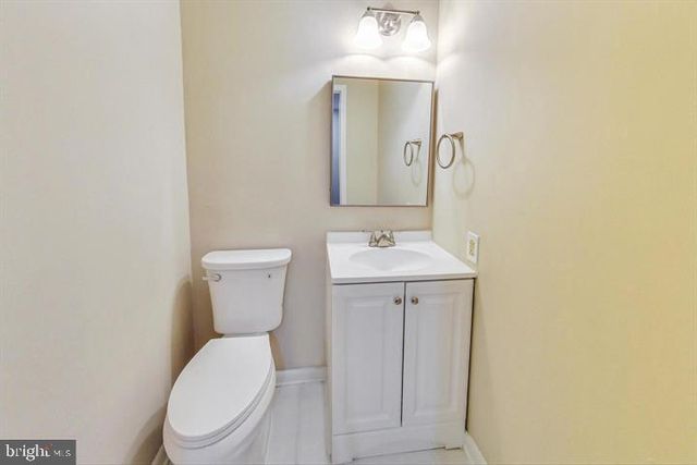 6415 OLD SCOTTS CT, Springfield, VA 22152