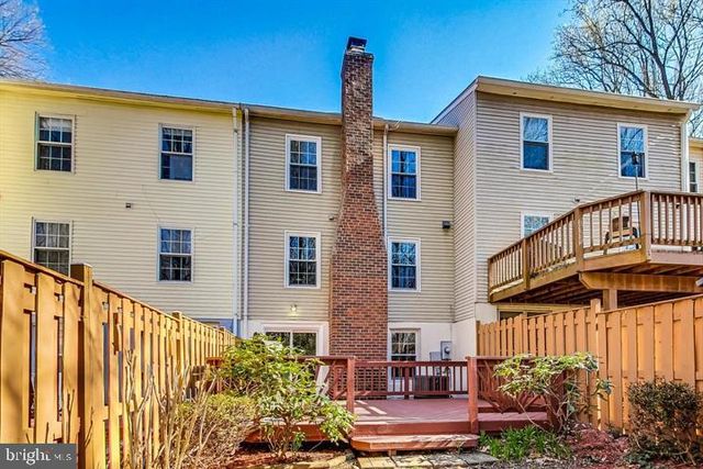 6415 OLD SCOTTS CT, Springfield, VA 22152