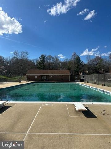 6415 OLD SCOTTS CT, Springfield, VA 22152