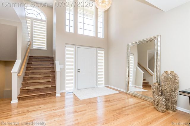 7112 Winding Brook Court 30, West Bloomfield Charter Township, MI 48322