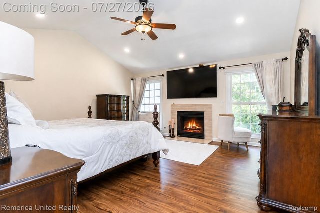 7112 Winding Brook Court 30, West Bloomfield Charter Township, MI 48322
