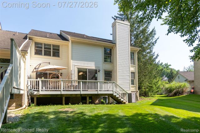 7112 Winding Brook Court 30, West Bloomfield Charter Township, MI 48322