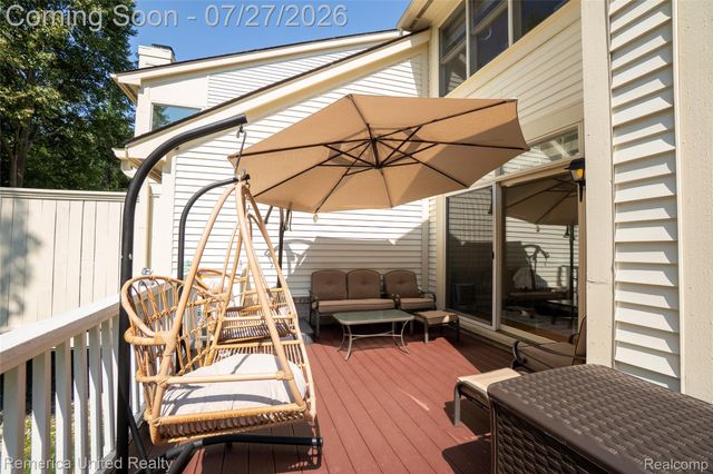 7112 Winding Brook Court 30, West Bloomfield Charter Township, MI 48322
