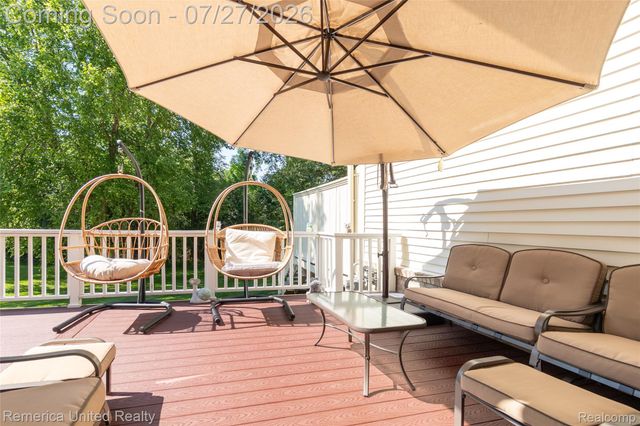 7112 Winding Brook Court 30, West Bloomfield Charter Township, MI 48322