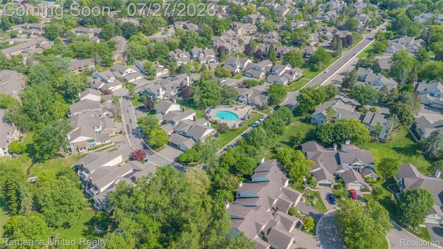 7112 Winding Brook Court 30, West Bloomfield Charter Township, MI 48322