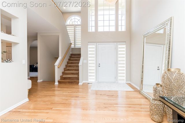7112 Winding Brook Court 30, West Bloomfield Charter Township, MI 48322