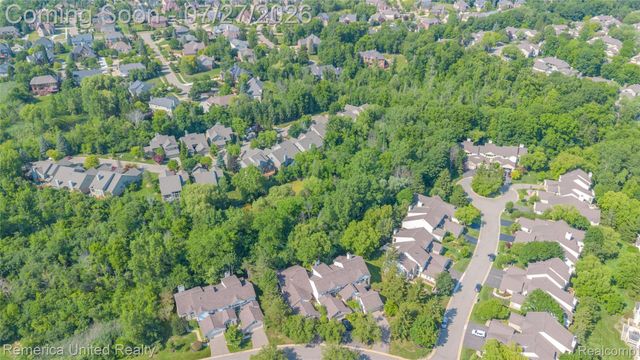 7112 Winding Brook Court 30, West Bloomfield Charter Township, MI 48322