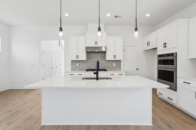 1404 Lancaster Way, Myrtle Beach, SC 29588