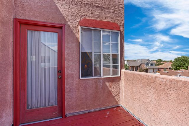 6716 Carney Avenue NW, Albuquerque, NM 87120
