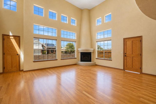 6716 Carney Avenue NW, Albuquerque, NM 87120