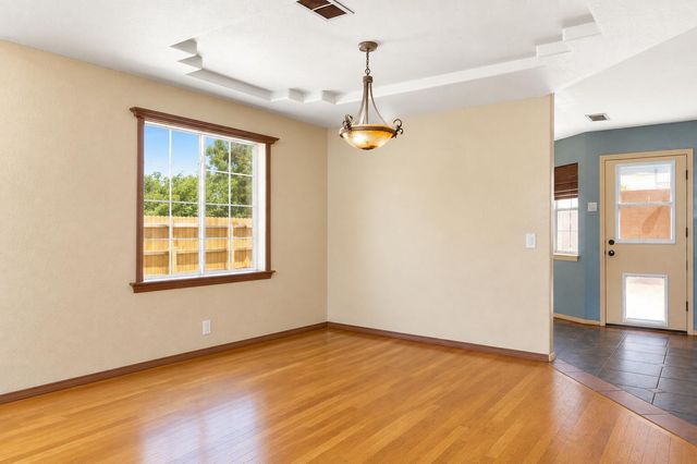 6716 Carney Avenue NW, Albuquerque, NM 87120