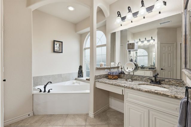 5628 Mount Storm Way, Fort Worth, TX 76179