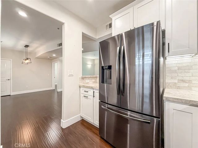4724 Kester 109, Sherman Oaks, CA 91403