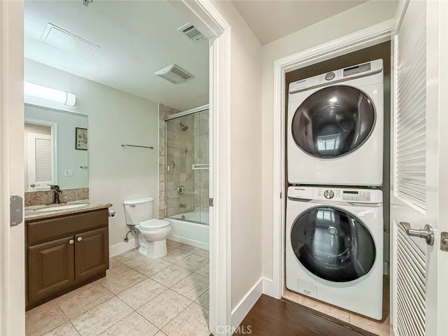4724 Kester 109, Sherman Oaks, CA 91403
