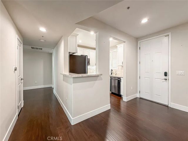 4724 Kester 109, Sherman Oaks, CA 91403