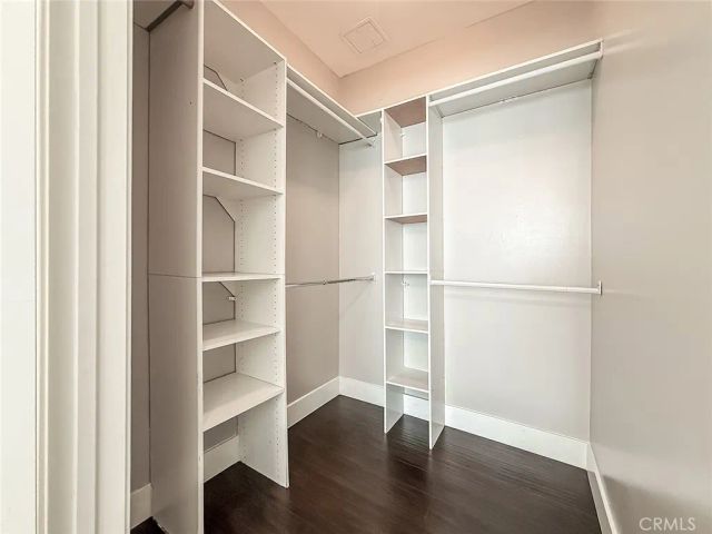 4724 Kester 109, Sherman Oaks, CA 91403