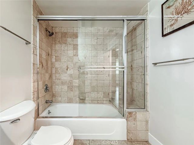 4724 Kester 109, Sherman Oaks, CA 91403
