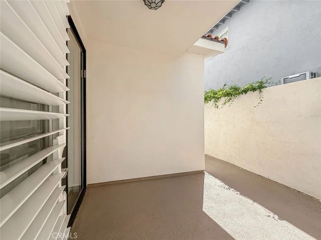 4724 Kester 109, Sherman Oaks, CA 91403
