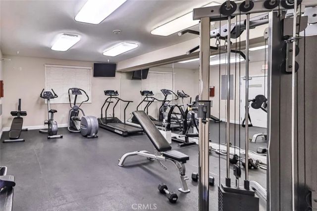 4724 Kester 109, Sherman Oaks, CA 91403