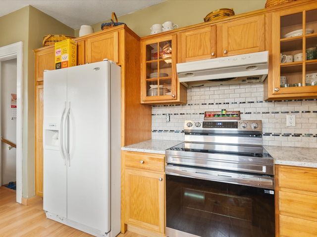 302 N Rockford Avenue, Rockford, IL 61107