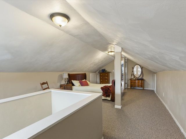 302 N Rockford Avenue, Rockford, IL 61107