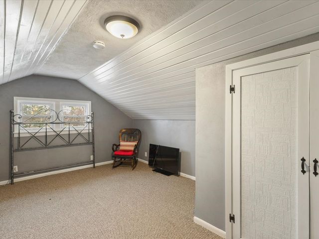 302 N Rockford Avenue, Rockford, IL 61107