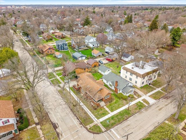 302 N Rockford Avenue, Rockford, IL 61107