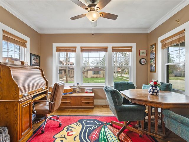 302 N Rockford Avenue, Rockford, IL 61107