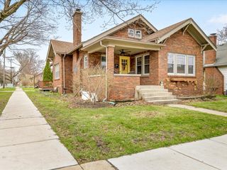 302 N Rockford Avenue, Rockford, IL 61107